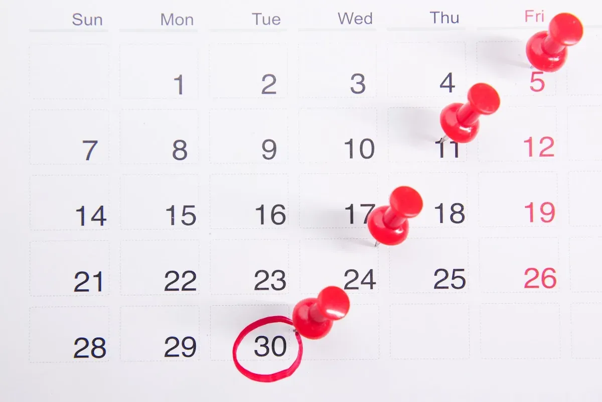 calendar page with workdays circled